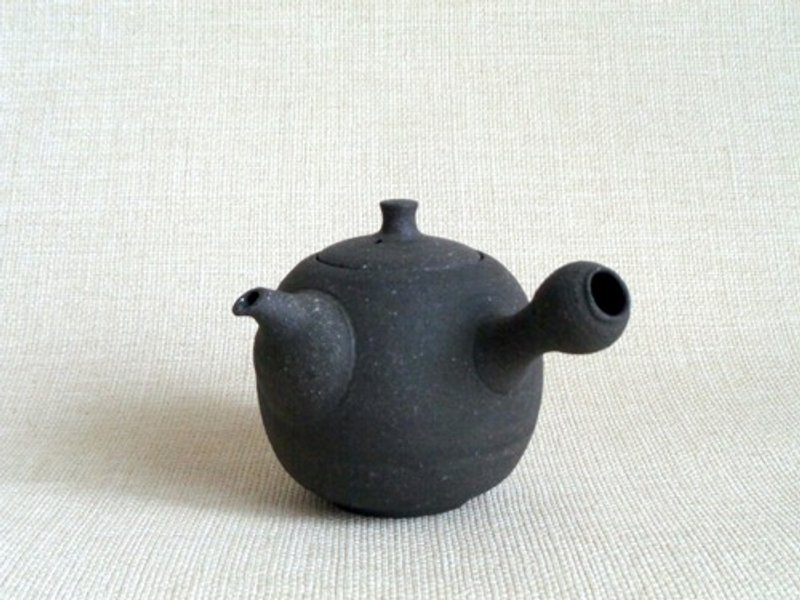 Teapot a - ถ้วย - ดินเผา สีดำ