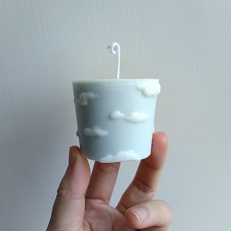 Cloud | Natural Soywax Scented Candle | Ginger Lily | Birthday Gift - เทียน/เชิงเทียน - ขี้ผึ้ง สีน้ำเงิน