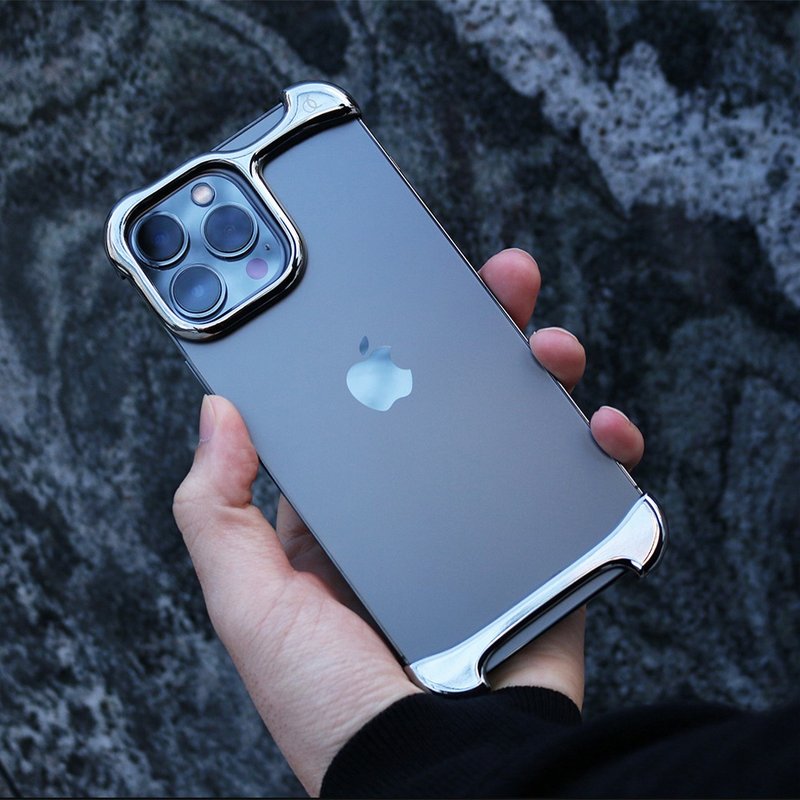 ARC | Arc Pulse iPhone 15 Pro 手機殼 鏡面銀 - 手機殼/手機套 - 鋁合金 銀色
