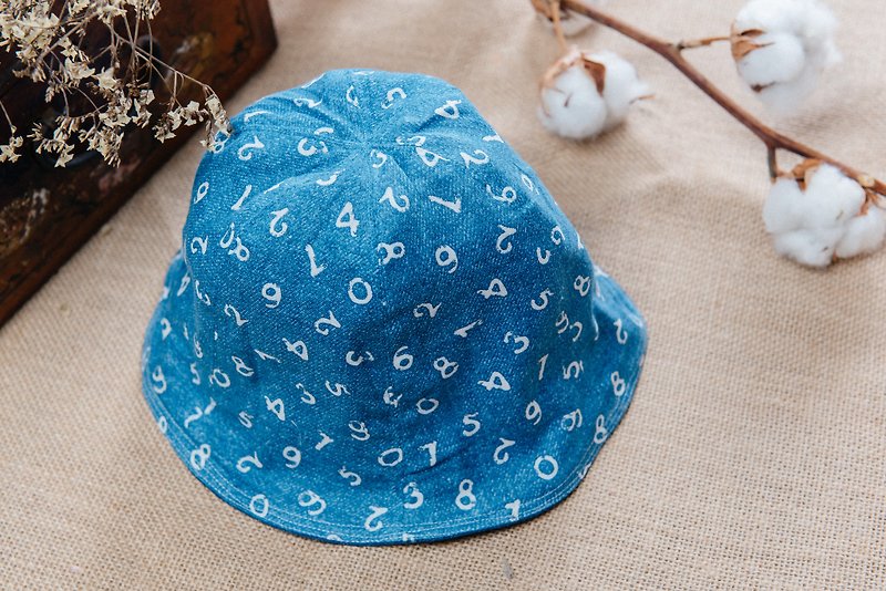 Taiwanese Reversible Handmade bucket hat  - หมวกเด็ก - ผ้าฝ้าย/ผ้าลินิน สีน้ำเงิน