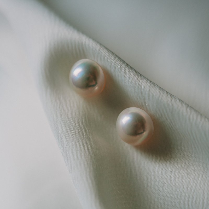 Mabe_Pearl Earrings - ต่างหู - ไข่มุก ขาว