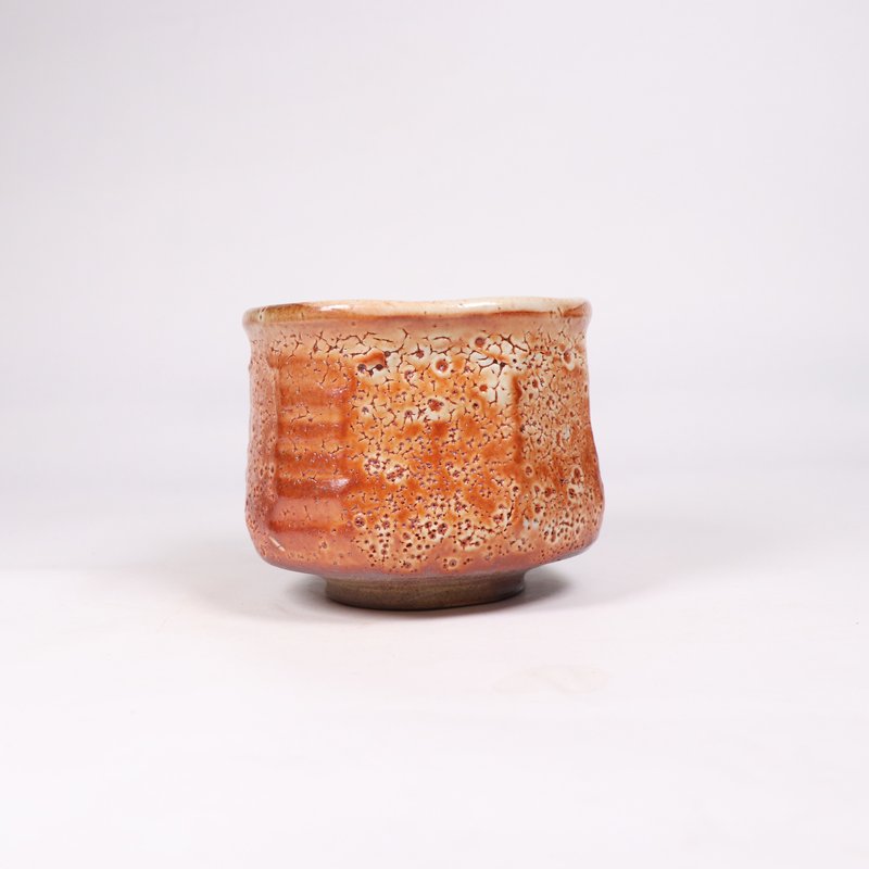 明芽窯 l 柴燒志野縮釉備前茶碗 - 茶壺/茶杯/茶具 - 陶 橘色