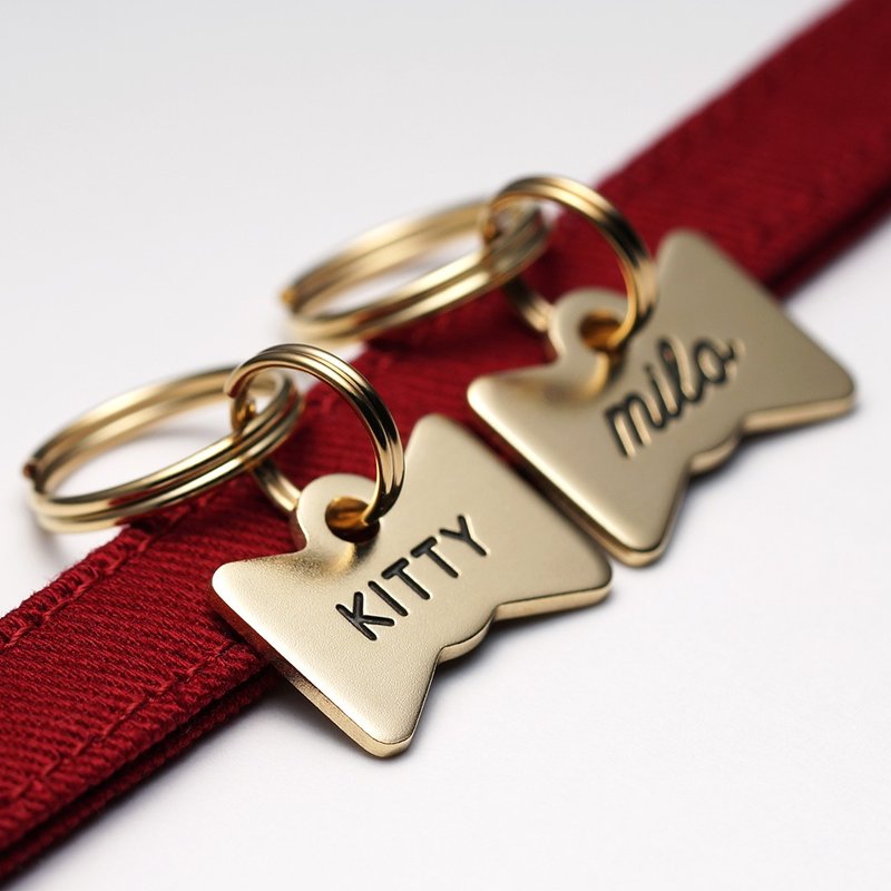 Tiny Cat Tag, Bowtie Cat Tag, Brass Cat Tag, Small Cat Tag, Pet ID Name tag - อื่นๆ - ทองแดงทองเหลือง สีทอง