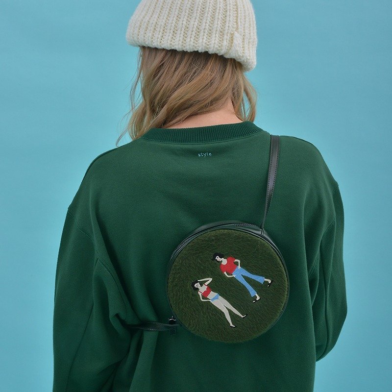 YIZISTORE shoulder bag / messenger bag embroidered stitching round bag - green style - กระเป๋าแมสเซนเจอร์ - หนังแท้ สีเขียว
