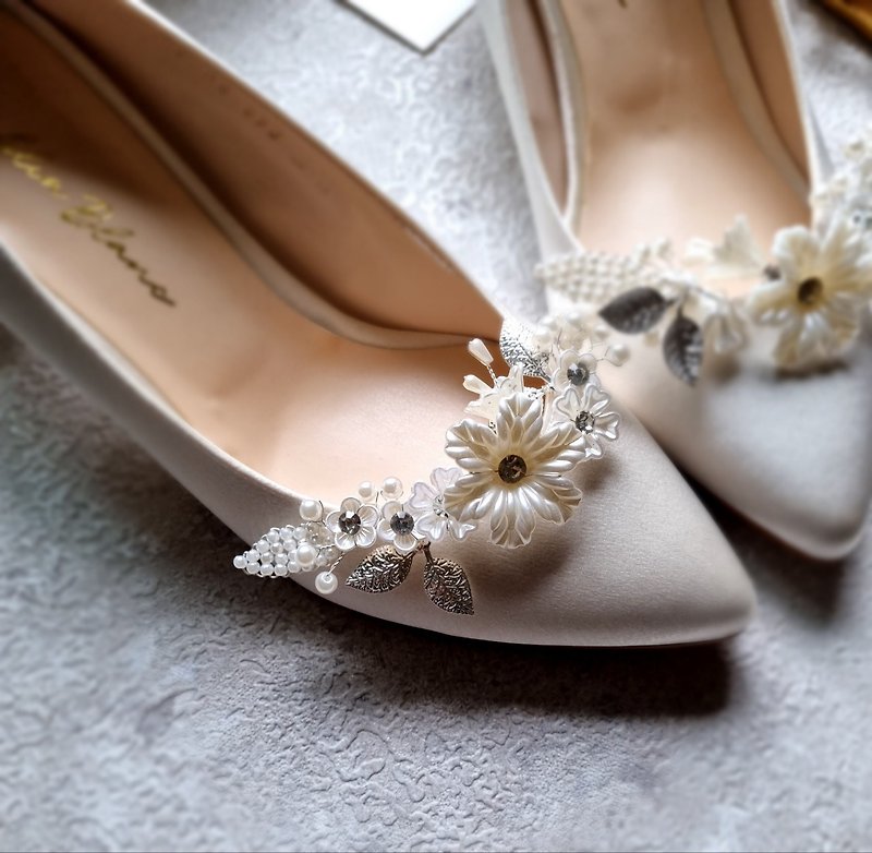 Floral wedding shoes attachable corsage (a pair) HX26 - Insoles & Accessories - Other Materials 