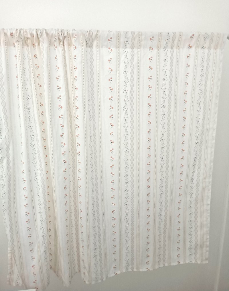 Small Floral Striped Door Curtain Coffee Curtain Curtain Girly Style - ม่านและป้ายประตู - วัสดุอื่นๆ 