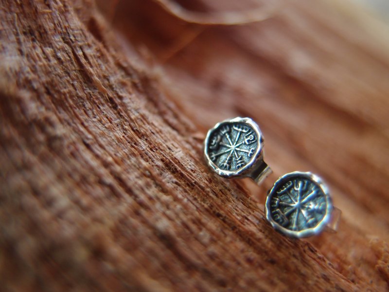 Vegvisir Viking compass stud earrings sterling silver norse gift men girls pair - ต่างหู - เงินแท้ สีเงิน