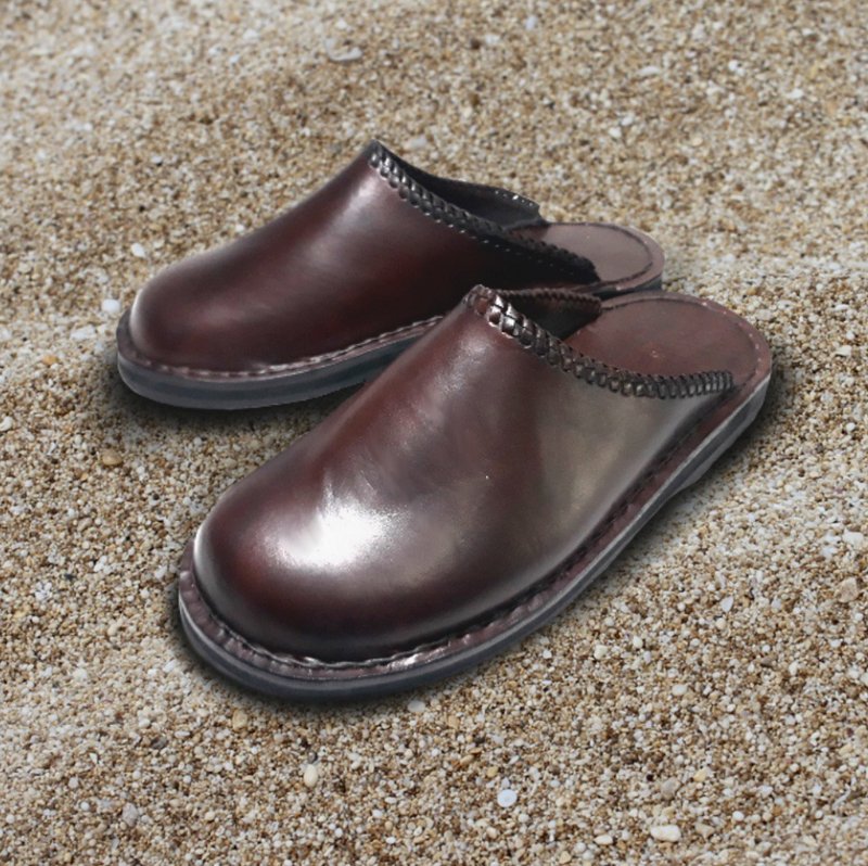 Dark Brown Handmade Leather Clog with leather weave. Hand stitching - 涼鞋 - 真皮 咖啡色