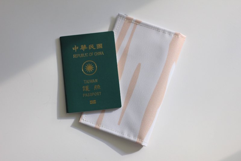 travel passport holder - กระเป๋าสตางค์ - วัสดุอื่นๆ 