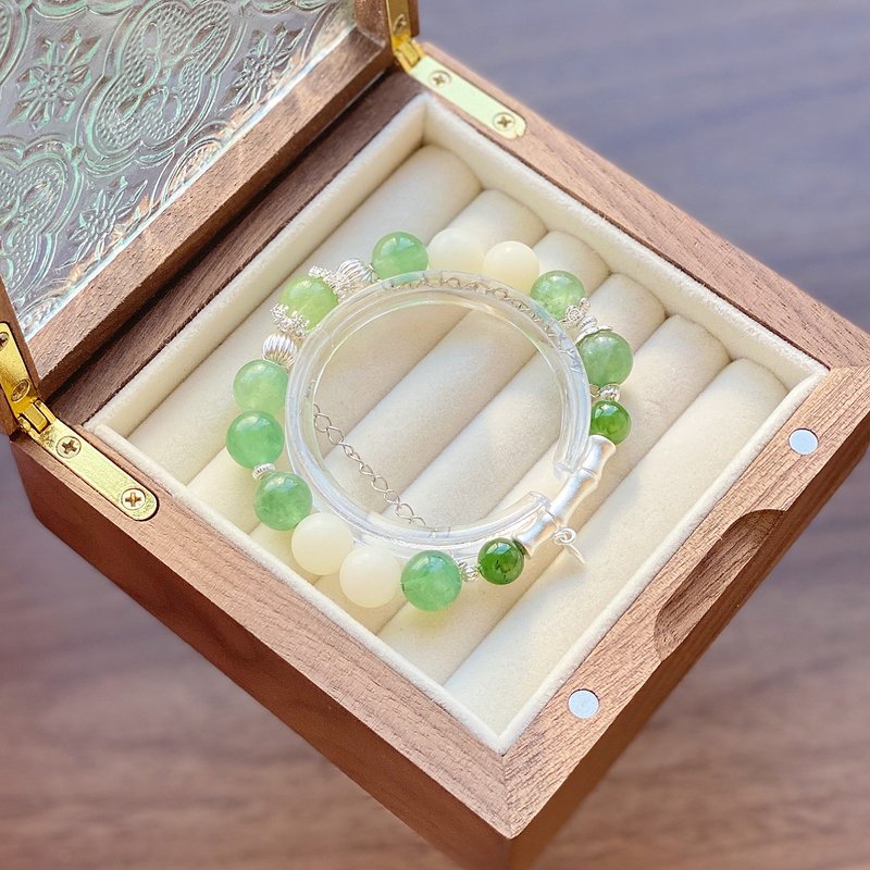 Amelia Jewelry丨竹婉風清丨螢石晴水和田玉白玉菩提原創設計手鍊 - 手鍊/手環 - 玉石 綠色