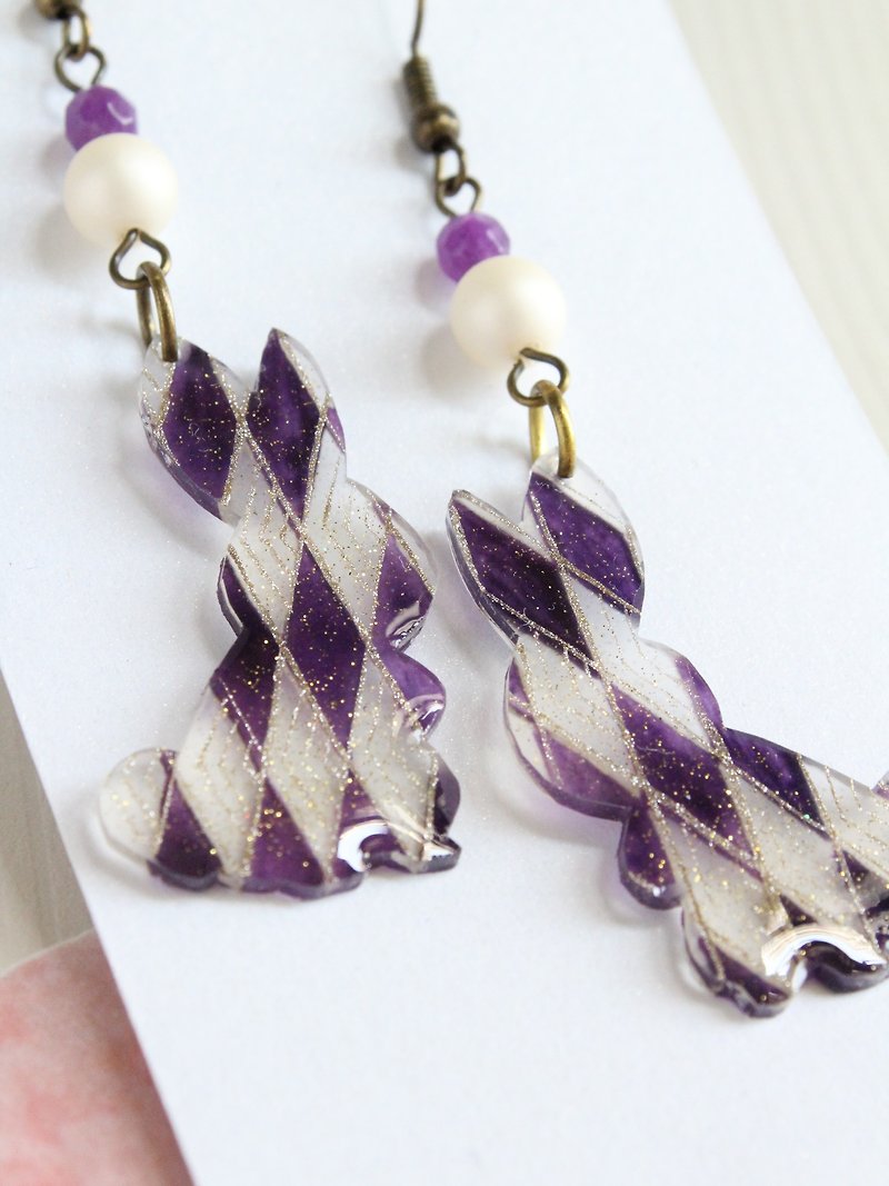 Violet and transparent rhombus rabbit earring clip-on - ต่างหู - เรซิน สีม่วง