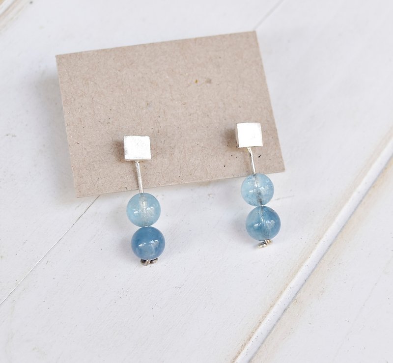 水藍藍銀耳環 - 耳環/耳夾 - 寶石 藍色