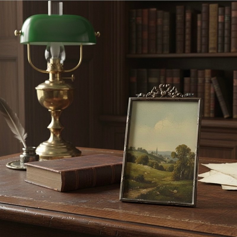 *50841-Elegant French 19th Century Brass Bow Ribbon Embellished Photo Frame - ของวางตกแต่ง - วัสดุอื่นๆ 