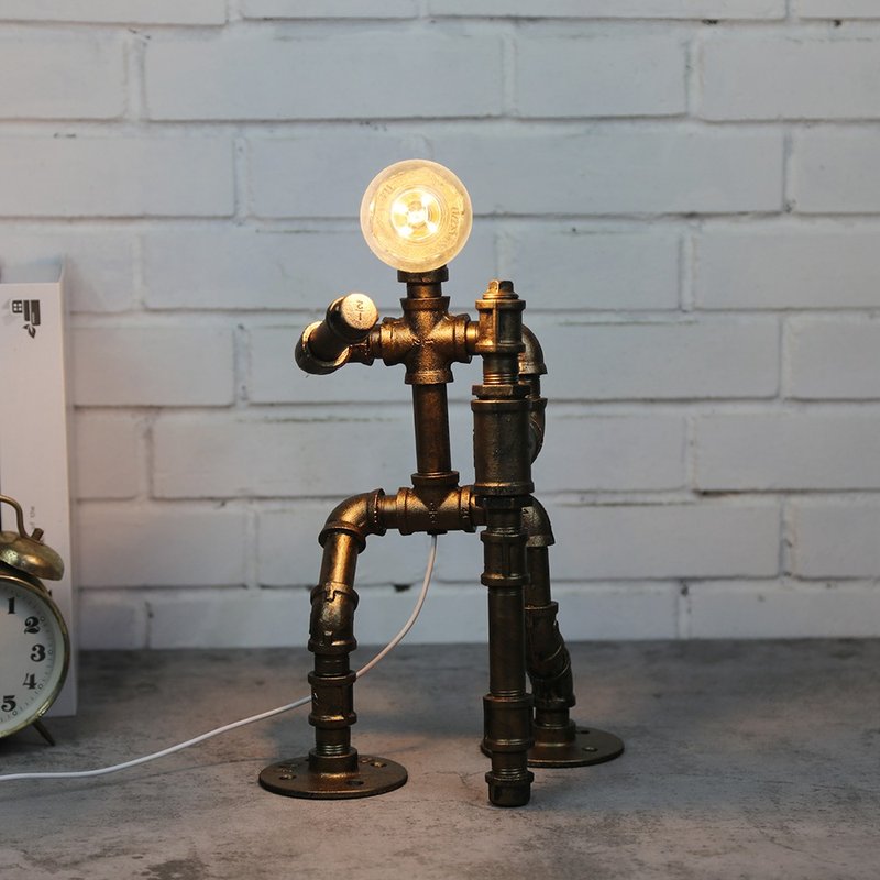 American style industrial style water pipe robot desk lamp LED study bedroom decorative desk lamp table lamp Edison desk lamp - โคมไฟ - โลหะ สีนำ้ตาล