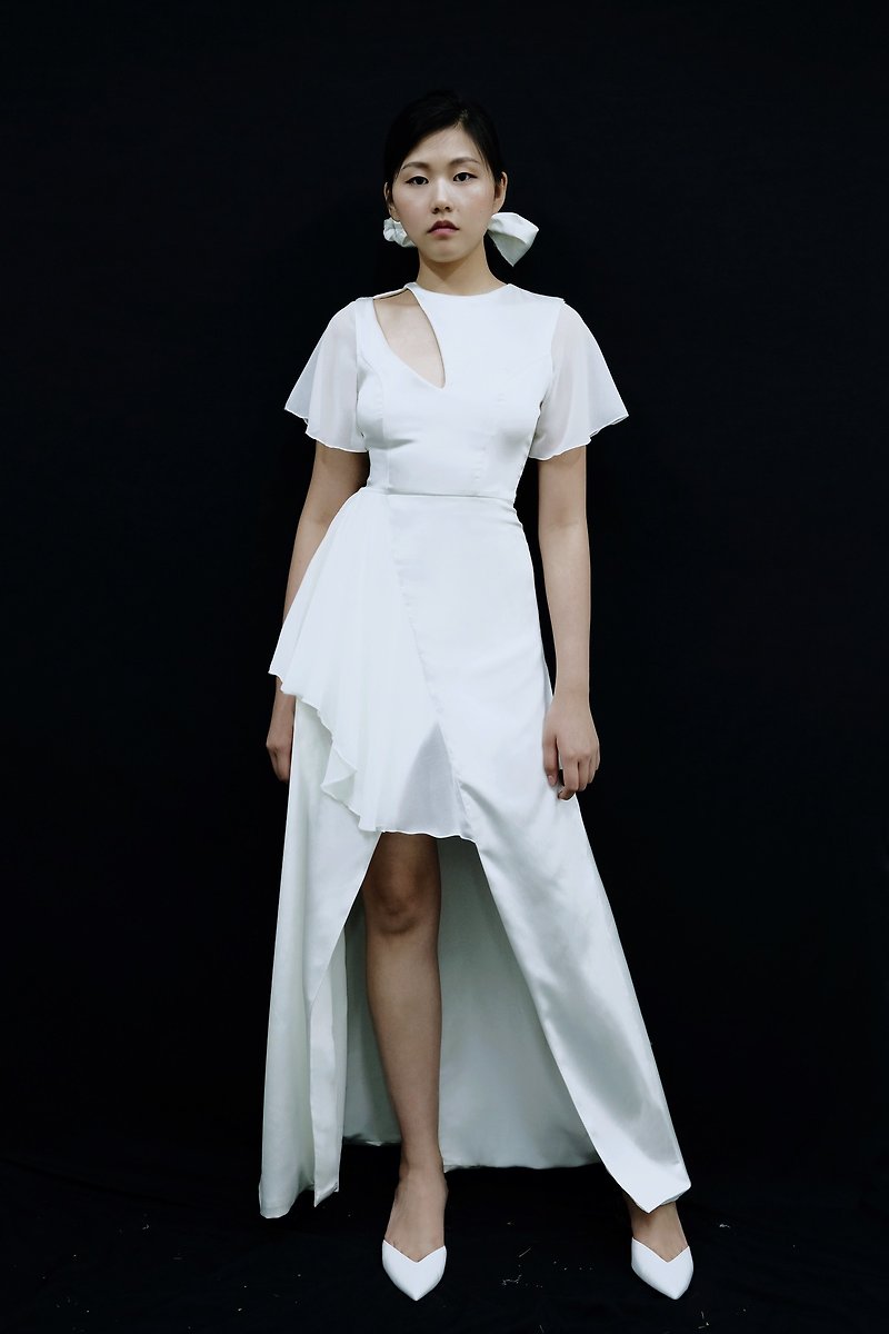 Love Philosophy Bridal簡約婚紗－不規則開叉連身長裙 - 洋裝/連身裙 - 其他材質 白色