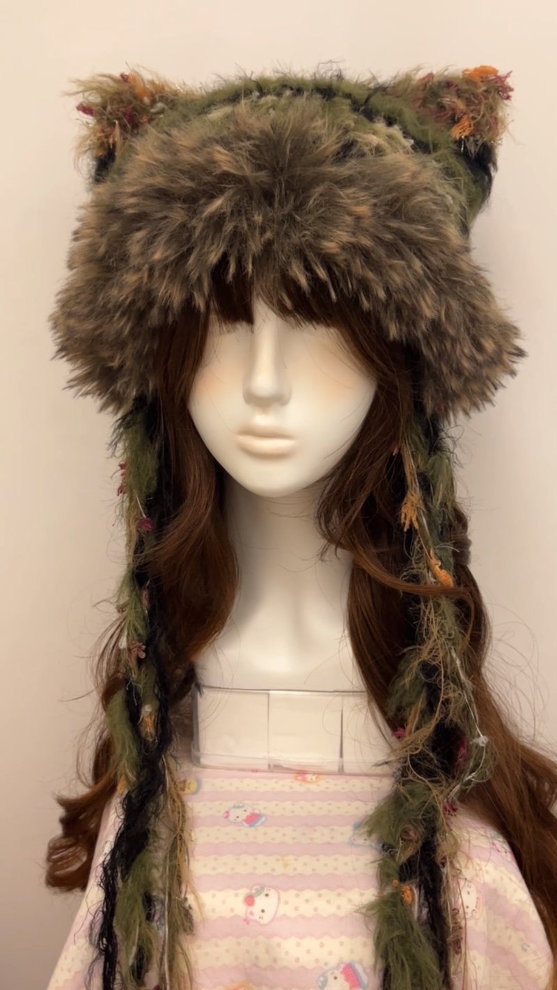 復古綠色人造毛皮鉤織貓耳帽,俏皮冬季毛線帽,手工可愛貓耳毛帽 - 帽子 - 其他人造纖維 