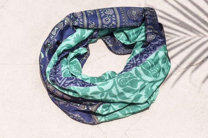 Mother's Day Gifts Tanabata Gift Limited Edition Silk Silk Scarf / Recycled Sari Plant Vine Rib / Slide Silk Silk Scarf / French Romantic Silk Snood / Double Circle Collar-Natural Forest National Wind Fresh Pattern Blue Green Flower - Scarves - Silk Multicolor