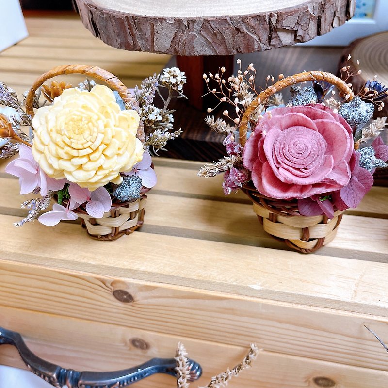Mini diffuser flower basket is the first choice for gift exchange - ช่อดอกไม้แห้ง - พืช/ดอกไม้ 