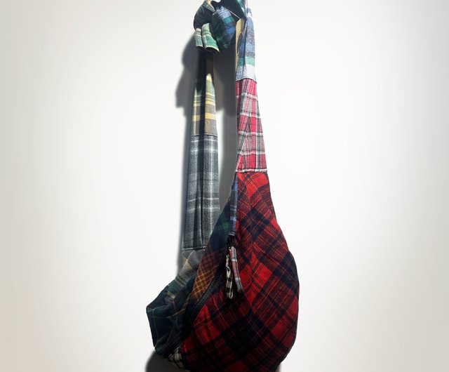 バラ一杯のショルダーバック　パッチワークバック ZARA パッチワークショルダーバッグ おしゃれ アイテム (ZARA