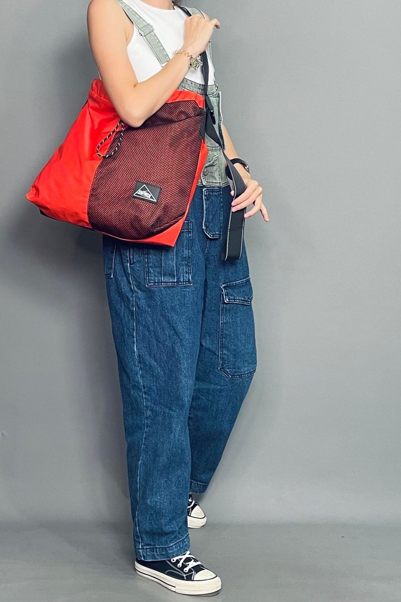 Dominic Shoulder Bag - กระเป๋าแมสเซนเจอร์ - วัสดุอีโค สีแดง