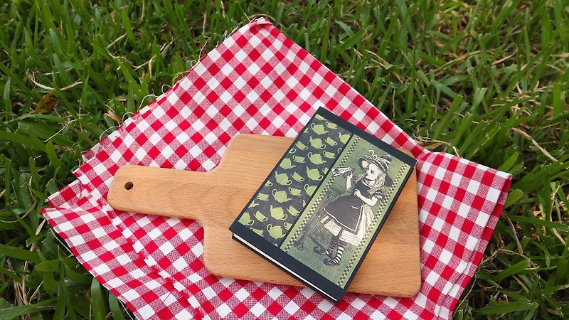 Miss Alice crocodile ﹝ ﹞ French handmade wire-bound book - Notebooks & Journals - Paper 