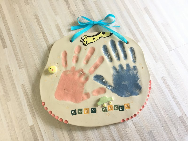 [Experience] [Taoyuan one person in a group] Baby hand-printed commemorative pottery plate - งานเซรามิก/แก้ว - ดินเผา 
