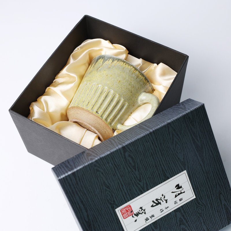 明芽窯 | 靜見暮雪 黃綠 把杯 柴燒 手作陶杯 咖啡杯禮盒 H12 - 咖啡杯/馬克杯 - 陶 黃色