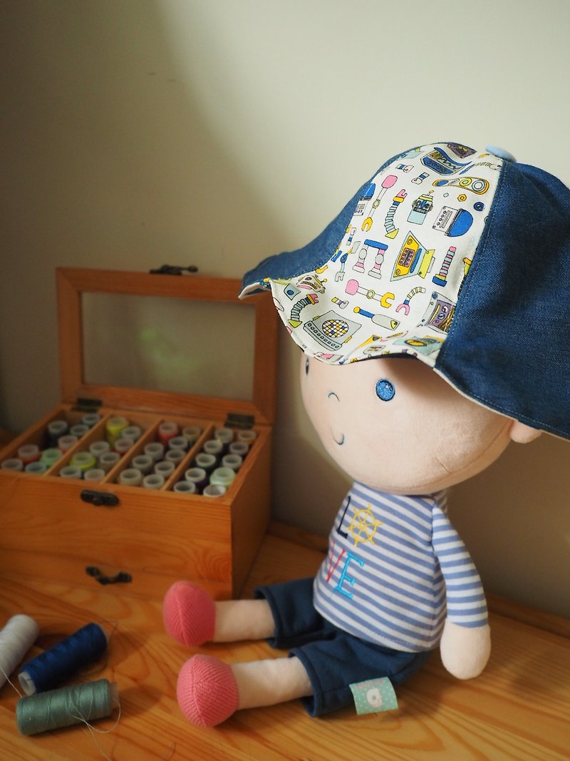 手作雙面牛仔藍拼機械人圖案嬰兒小孩帽子 - 帽子 - 棉．麻 藍色