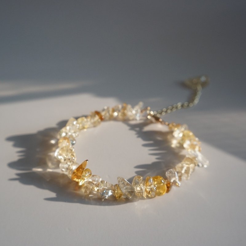 Gold Sunny Citrine Stone Bracelet - สร้อยข้อมือ - คริสตัล สีเหลือง