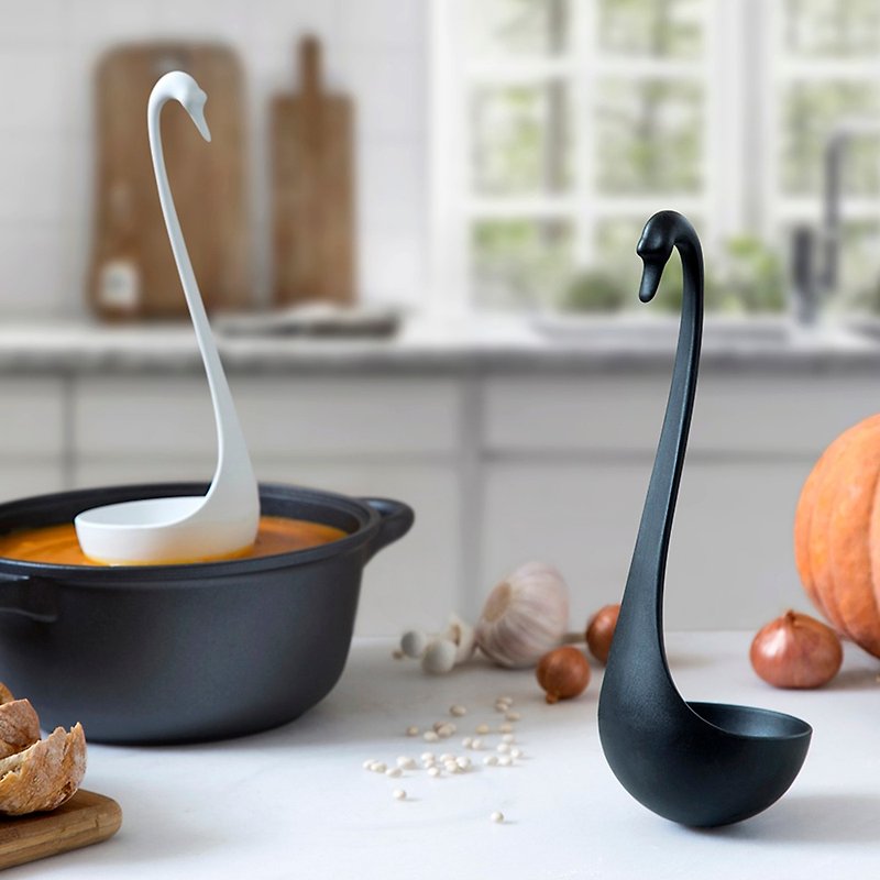 OTOTO Swan soup spoon - Cutlery & Flatware - Plastic Black