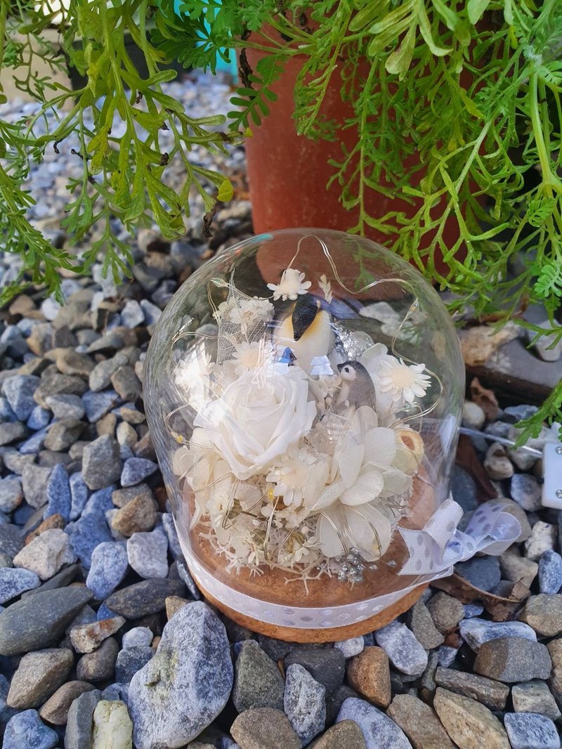 公仔永生花玻璃罩花禮 森呼吸系列 雪天使 森林物語 - 乾燥花/永生花 - 植物．花 