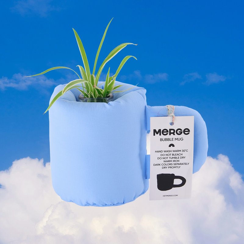 Bubble Mug 49 Sky - holder - 擺飾/家飾品 - 聚酯纖維 黑色
