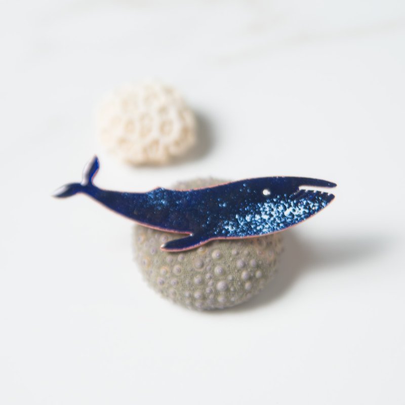 The Deep Blue Friends Brooch 04: Torch fire enamel jewelry. - Brooches - Other Metals 