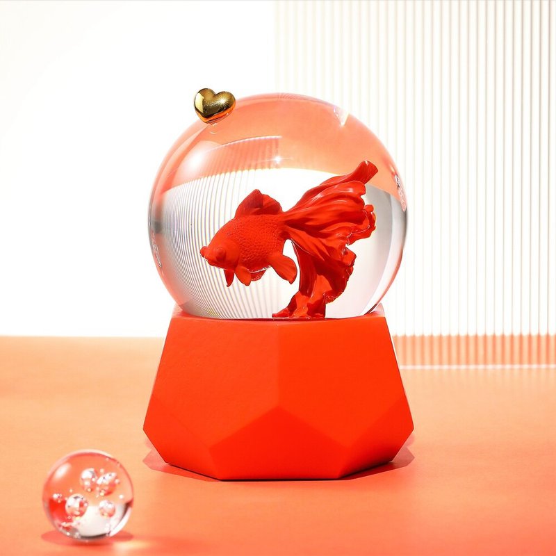 Goldfish (red) crystal ball (golden heart) tomato red base cut surface - ของวางตกแต่ง - แก้ว 