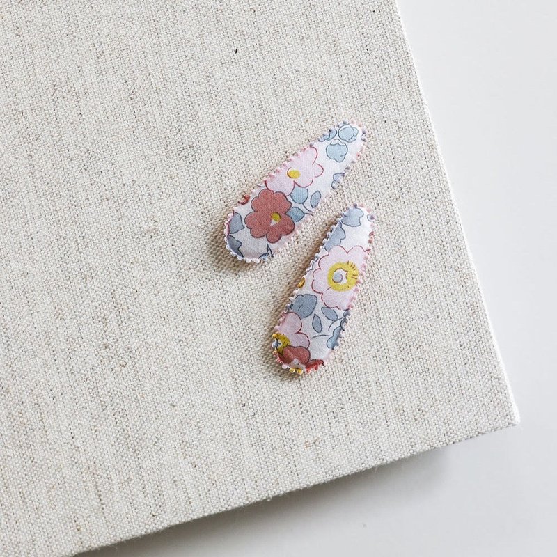 Australia Josie Joan's Handmade Floral Fabric Hair Clip (S) - Joy - เครื่องประดับผม - ผ้าฝ้าย/ผ้าลินิน 