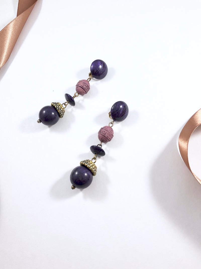 Vintage Purple Nut Drop Earrings - 耳環/耳夾/耳骨夾 - 其他材質 紫色