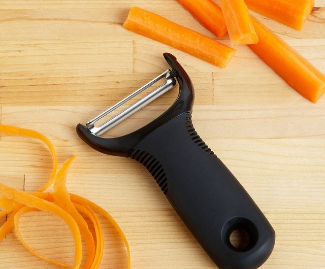 OXO straight fruit and vegetable peeler - Shop OXO Cookware - Pinkoi