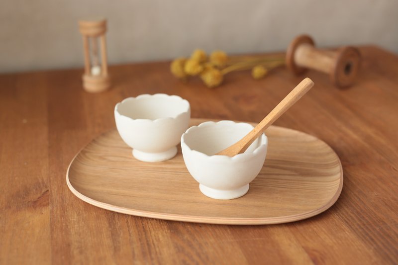 Kids tableware small flower bowl ver.1 white mat - Bowls - Pottery White