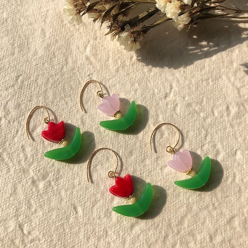 ••• Tulip Jelly••• - Earrings & Clip-ons - Glass Red