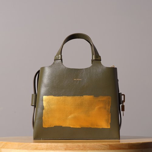 lia numa satchel