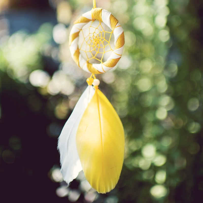 Mini Dreamcatcher 5cm - Two Colors (White + Moe Yellow) - Graduation Season, Exchanging Gifts - พวงกุญแจ - วัสดุอื่นๆ 