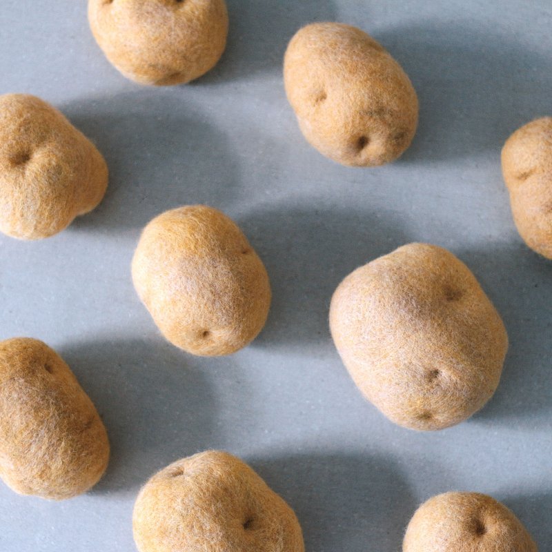 2.21【Needle Felt】A bag of potatoes - เย็บปักถักร้อย/ใยขนแกะ/ผ้า - ขนแกะ 