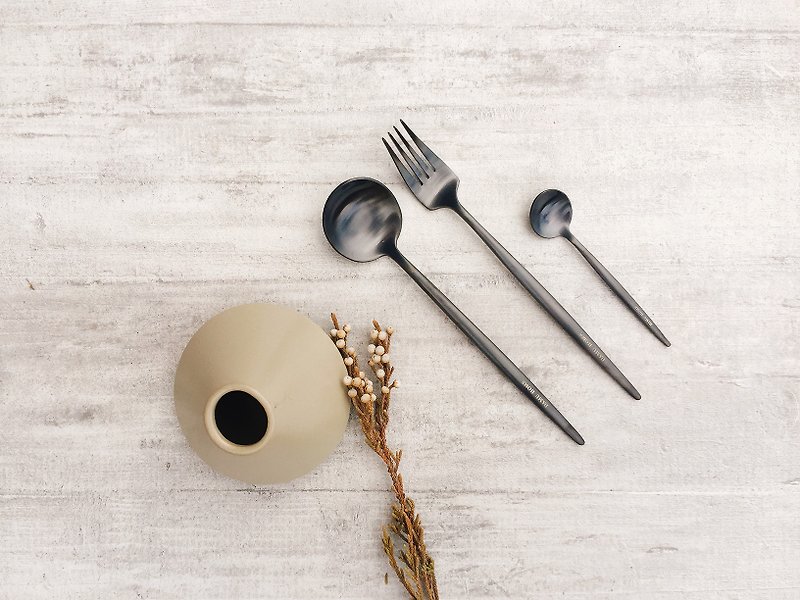 不鏽鋼餐具組 / 四件 - 黑色 - 餐具/刀叉湯匙 - 其他金屬 黑色