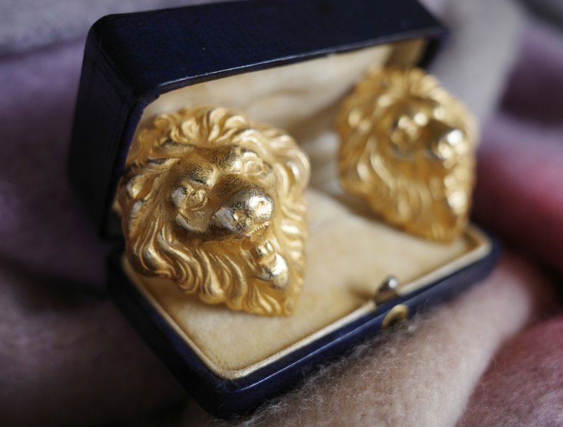 古董金色大型獅子老虎動物夾式耳環 - 耳環/耳夾/耳骨夾 - 其他金屬 金色
