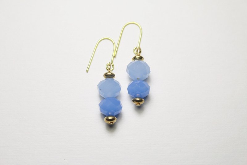 // Glass Crystal Double Beads Series Earrings Water Lake Blue // Micro-Purchase Offer - ต่างหู - แก้ว สีน้ำเงิน