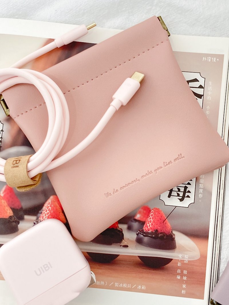 Textured leather storage bag | Girly pink | - กระเป๋าเครื่องสำอาง - หนังเทียม สึชมพู