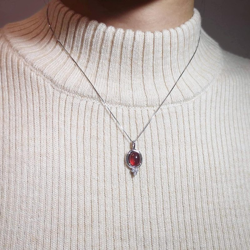 Garnet necklace - สร้อยคอ - คริสตัล สีแดง
