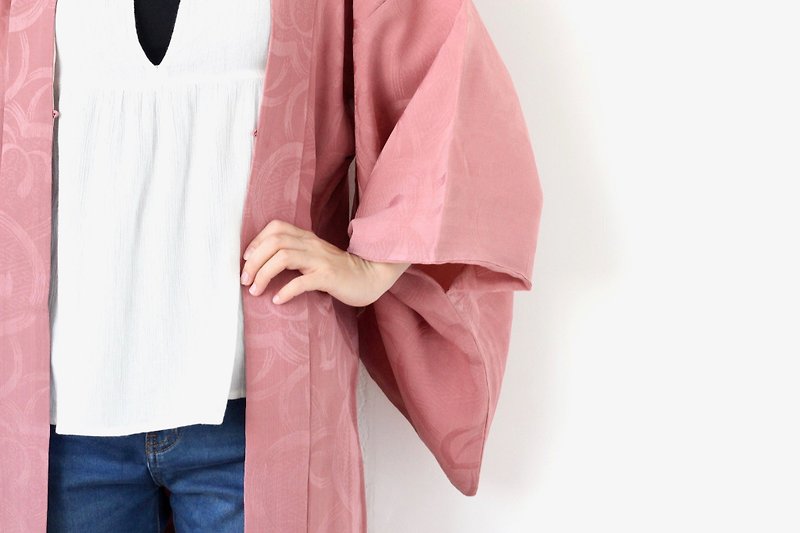 woven Tachibana kimono, Japanese silk kimono, traditional kimono /3981 - 女大衣/外套 - 絲．絹 粉紅色