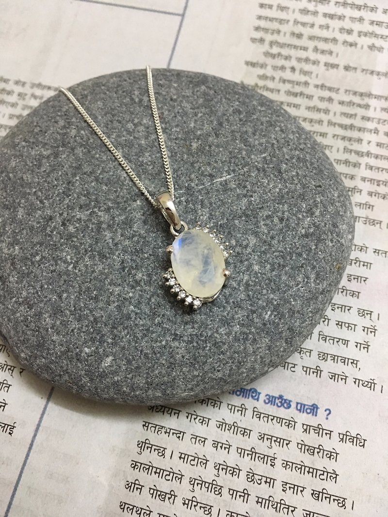 Cutting Moonstone Pendnat Made in India 92.5% Silver - Necklaces - Semi-Precious Stones 