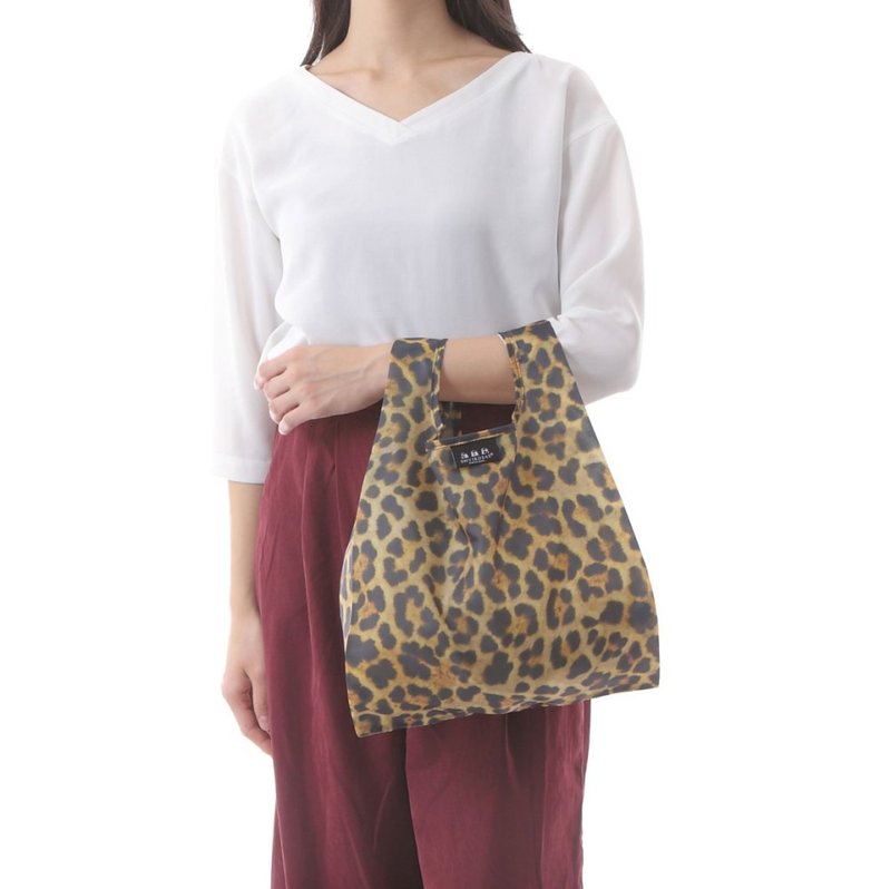 ENVIROSAX wide folding lunch bag—Golden Leopard - กระเป๋าถือ - ไฟเบอร์อื่นๆ สีเหลือง